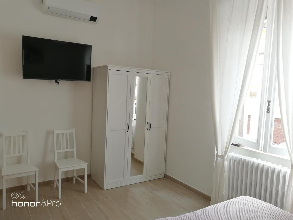 Casa Viorica 2 * Ancona